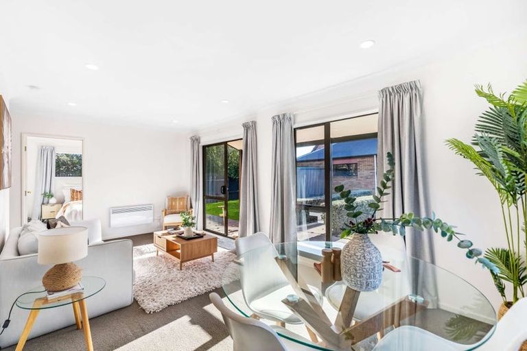 Photo of property in 52a Vivian Street, Burwood, Christchurch, 8083