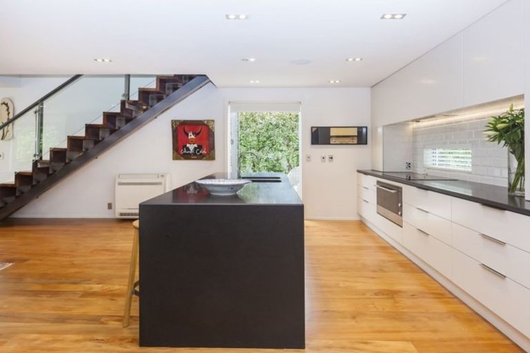 Photo of property in 59b Carlton Mill Road, Merivale, Christchurch, 8014