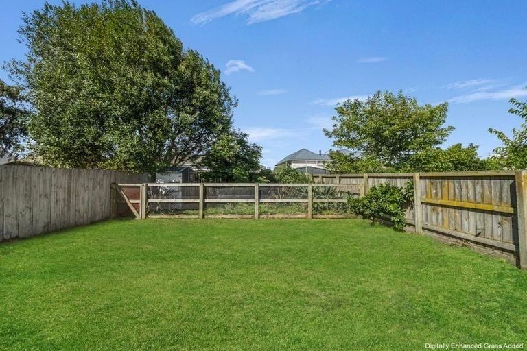 Photo of property in 11 Victory Place, Aramoho, Whanganui, 4500