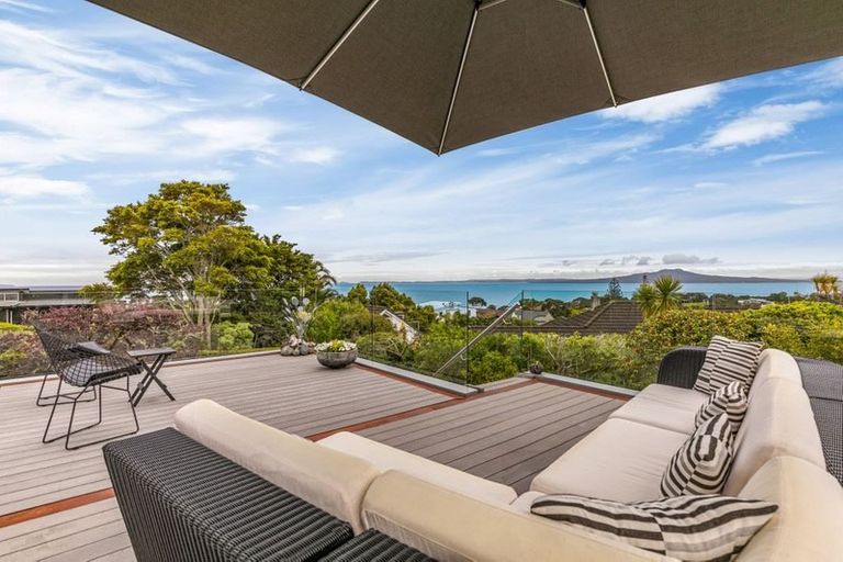 Photo of property in 85 Aberdeen Road, Castor Bay, Auckland, 0620