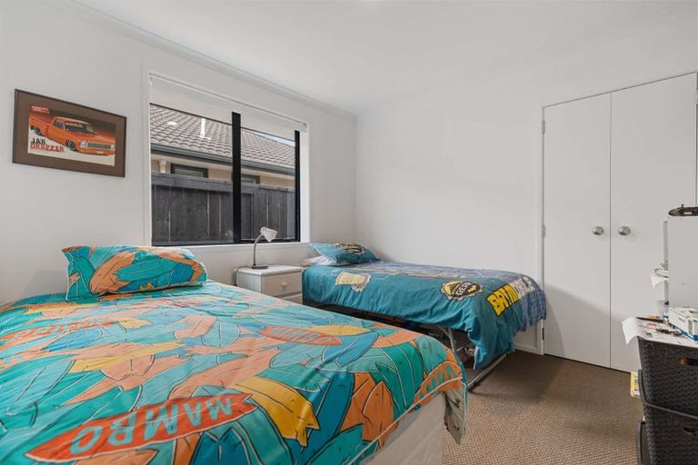 Photo of property in 2 Carrington Drive, Papamoa Beach, Papamoa, 3118