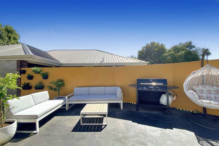 Photo of property in 3/41b Laurence Street, Waltham, Christchurch, 8011