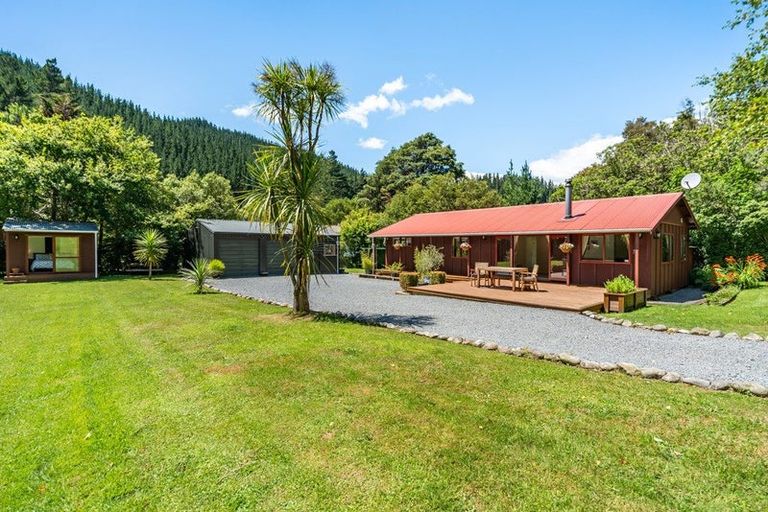 Photo of property in 2168 Akatarawa Road, Akatarawa Valley, Upper Hutt, 5372