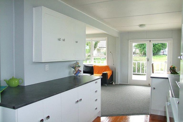 Photo of property in 24 Leman Street, Milton, 9220