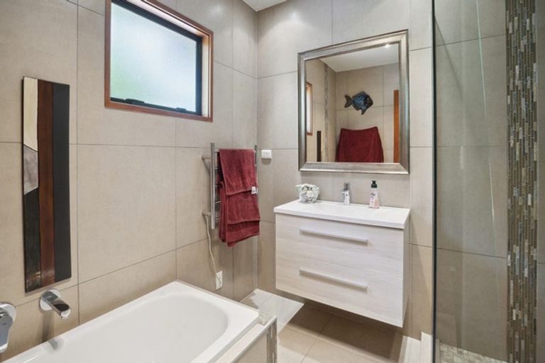 Photo of property in 17 Lascelles Drive, Dairy Flat, Albany, 0794