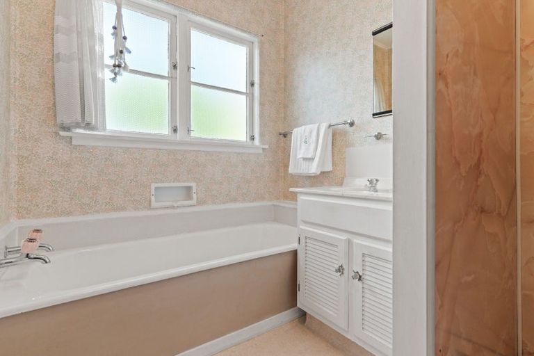 Photo of property in 17 Brooklyn Road, Carterton, 5713