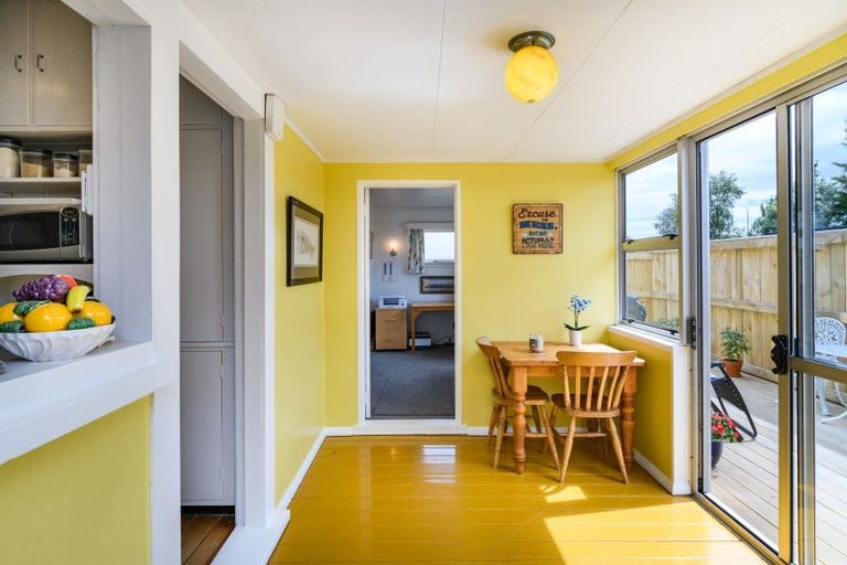 Photo of property in 9 Ngaio Street, West End, Palmerston North, 4412