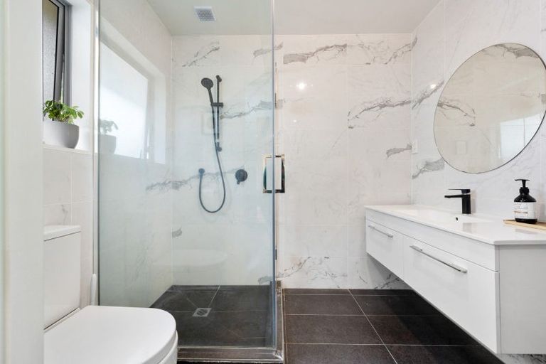 Photo of property in 42b Rodney Street, Howick, Auckland, 2014