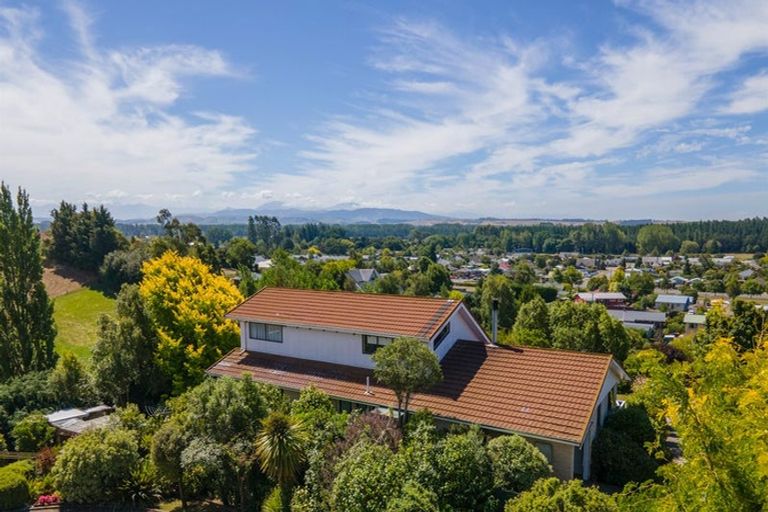 Photo of property in 15 Hillview Place, Pleasant Point, 7903