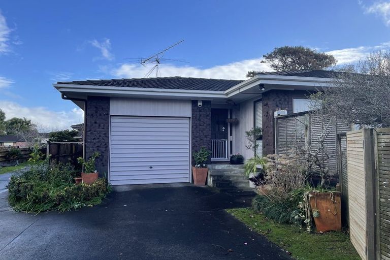 Photo of property in 1/18 Dianne Louise Drive, Half Moon Bay, Auckland, 2012