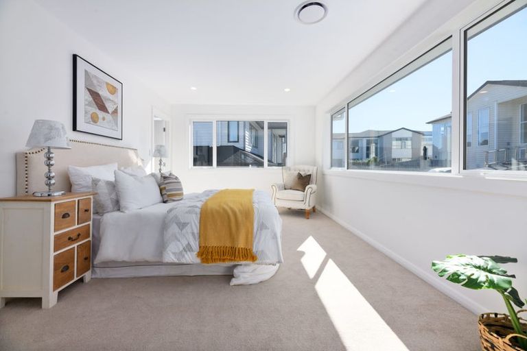 Photo of property in 30 Kenmure Avenue, Forrest Hill, Auckland, 0620