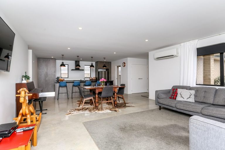 Photo of property in 23 Smith Street, Lepperton, New Plymouth, 4373