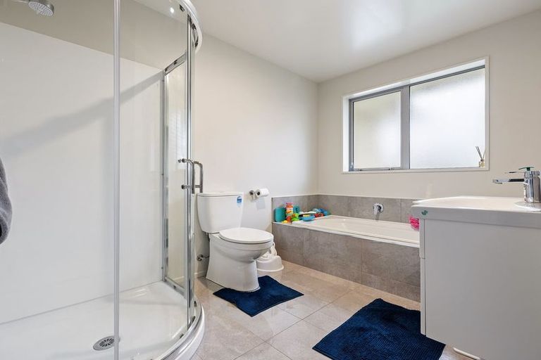 Photo of property in 1 Keeper Close, Woodend, 7610