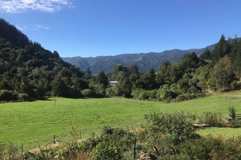 Photo of property in 272 Uruwhenua Road, Upper Takaka, Takaka, 7183