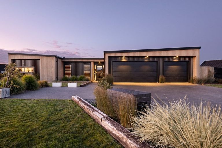 Photo of property in 18 Kaniera Terrace, Cambridge, 3434