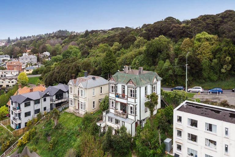 Photo of property in 74 Heriot Row, North Dunedin, Dunedin, 9016