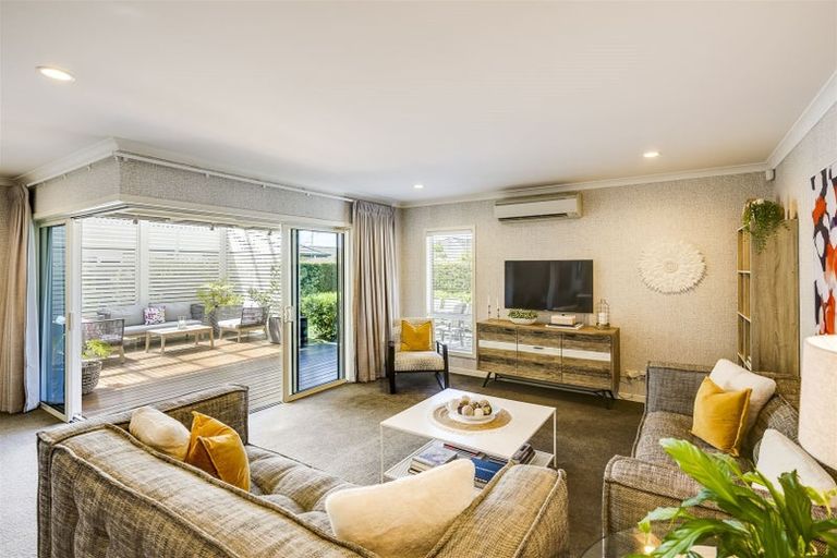 Photo of property in 14 Haast Place, Poraiti, Napier, 4112