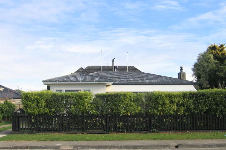 Photo of property in 719a Grove Road, Mayfair, Hastings, 4122