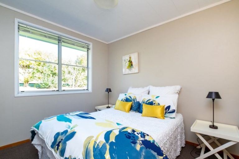 Photo of property in 25 Tauroa Road, Havelock North, 4130