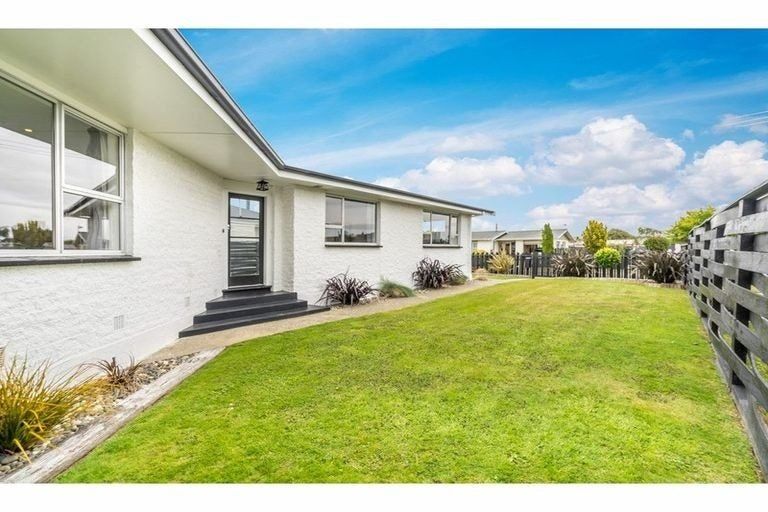 Photo of property in 22 Bruce Street, Waikiwi, Invercargill, 9810