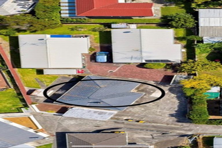 Photo of property in 3/20 Ocean View Road, Northcote, Auckland, 0627