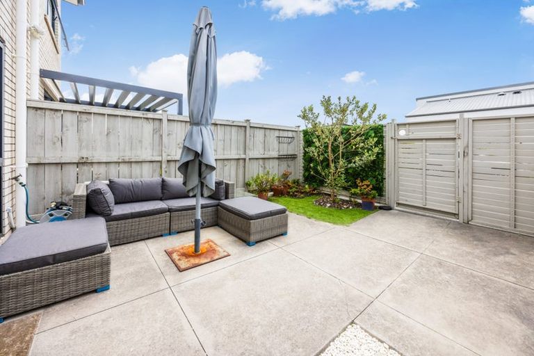 Photo of property in 36 Adlam Lane, Takanini, 2112