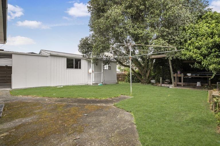 Photo of property in 11 Gambare Place, Wattle Downs, Auckland, 2103