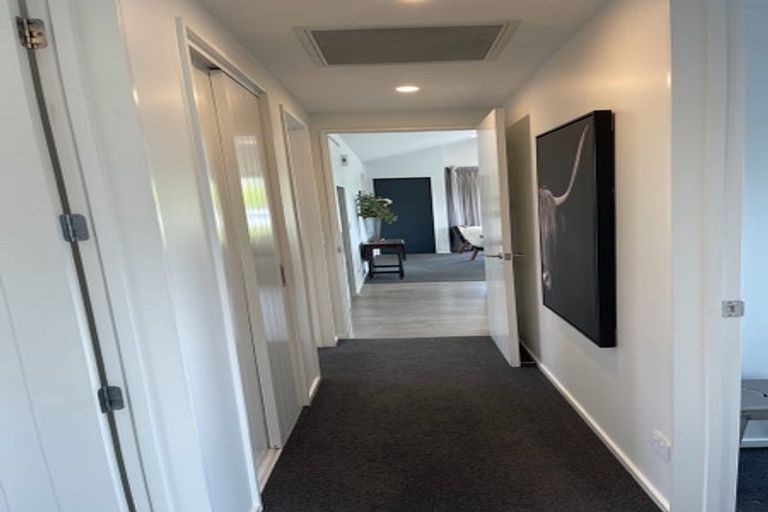 Photo of property in 21 Red Cottage Drive, Lake Hayes, Queenstown, 9304