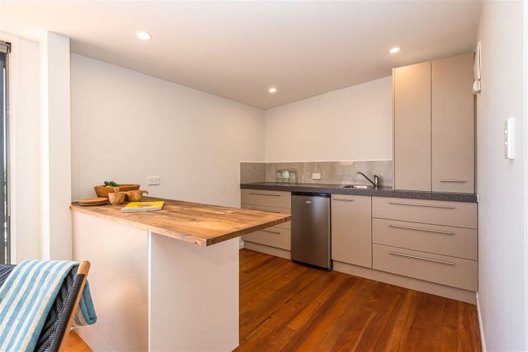 Photo of property in 40 Belleview Terrace, Mount Pleasant, Christchurch, 8081