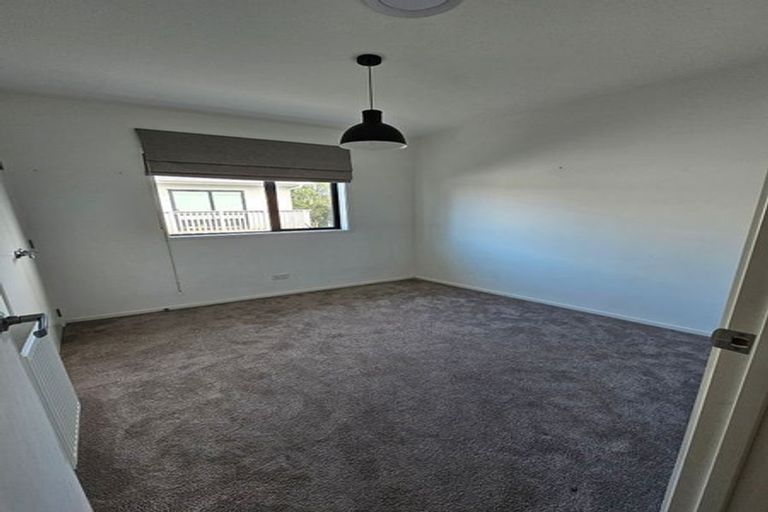 Photo of property in 2 Serene Place, Gulf Harbour, Whangaparaoa, 0930