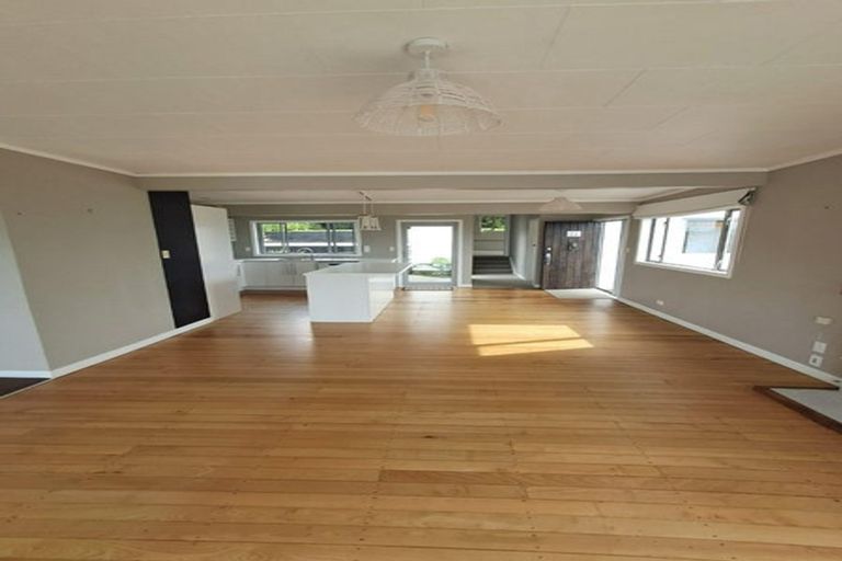 Photo of property in 2/21 Hythe Terrace, Mairangi Bay, Auckland, 0630
