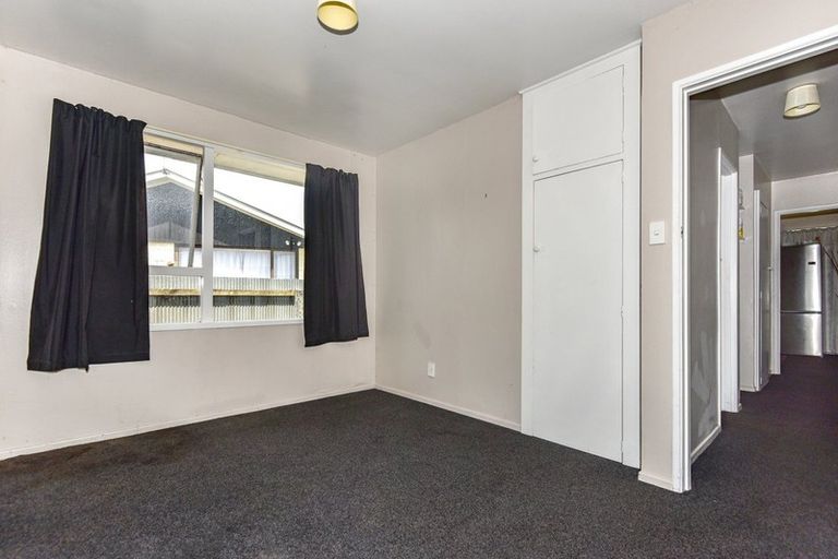 Photo of property in 2/27 Kawau Crescent, Bromley, Christchurch, 8062