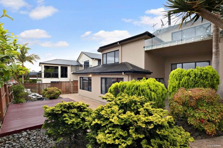 Photo of property in 157d Hobsonville Road, West Harbour, Auckland, 0618