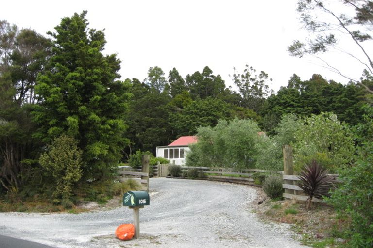 Photo of property in 1016 Tauhoa Road, Kaipara Flats, Warkworth, 0984