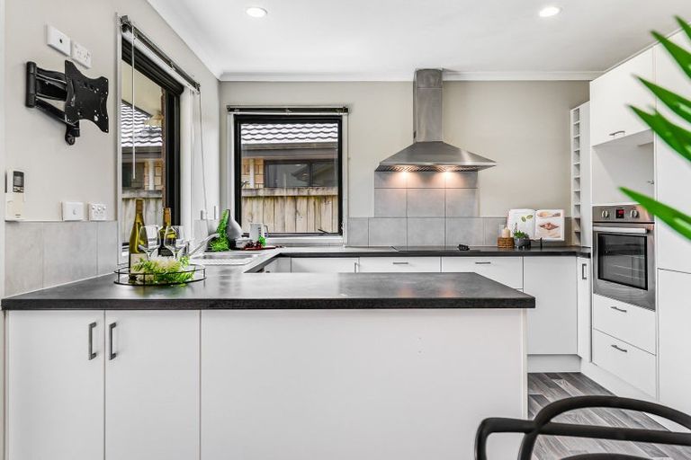 Photo of property in 12 Edward Street, Grandview Heights, Hamilton, 3200