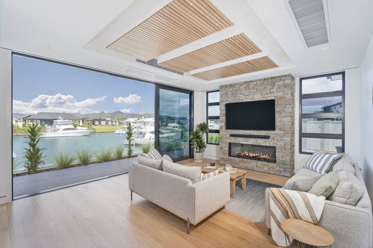 Photo of property in 33 Awatea Drive, Whitianga, 3510