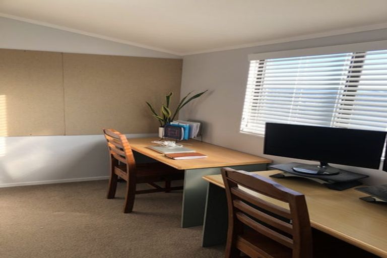 Photo of property in 18 Pelorus Street, Welcome Bay, Tauranga, 3112