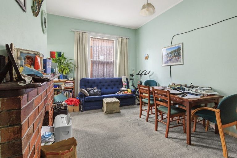 Photo of property in 128 Rintoul Street, Newtown, Wellington, 6021