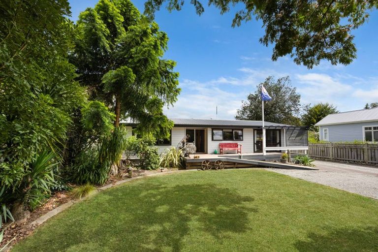 Photo of property in 210 Main Street, Greytown, 5712