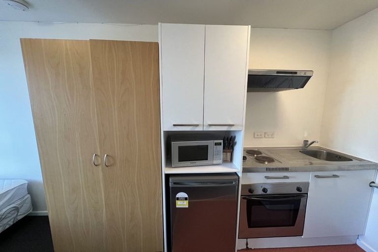 Photo of property in Orange Apartments/victoria Centr, 906/169 The Terrace, Wellington Central, Wellington, 6011