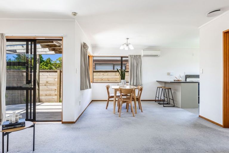 Photo of property in 1/65 Granville Drive, Massey, Auckland, 0614