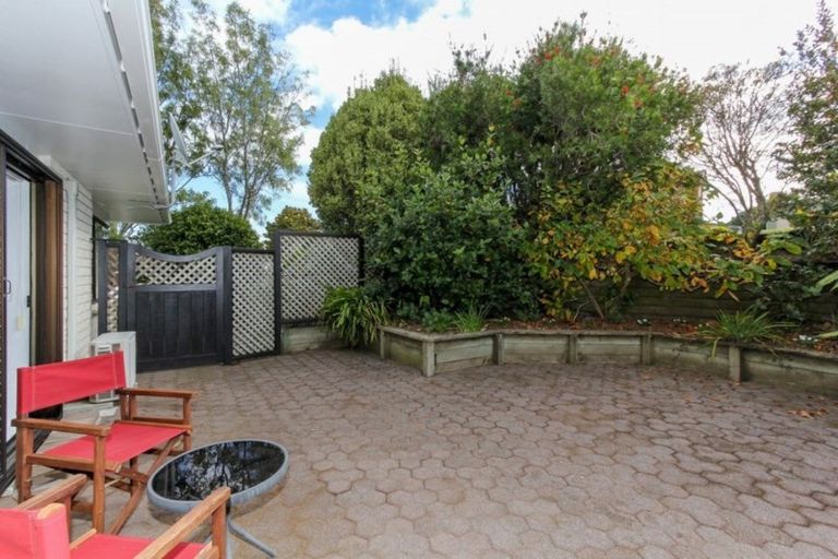 Photo of property in 4 Sandel Rise, Merrilands, New Plymouth, 4312