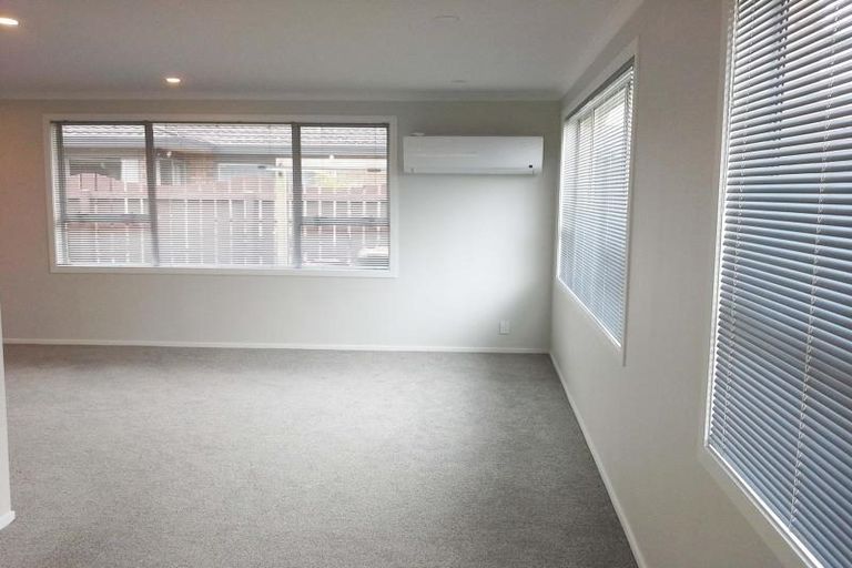 Photo of property in 34 Wesley Avenue, Frankleigh Park, New Plymouth, 4310