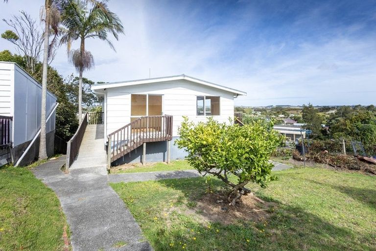 Photo of property in 11 Tunatahi Street, Dargaville, 0310