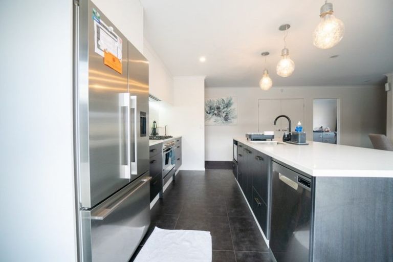 Photo of property in 6 Waimarama Court, Roslyn, Palmerston North, 4414