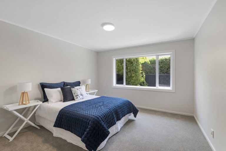 Photo of property in 2/19 Hewitts Road, Merivale, Christchurch, 8014