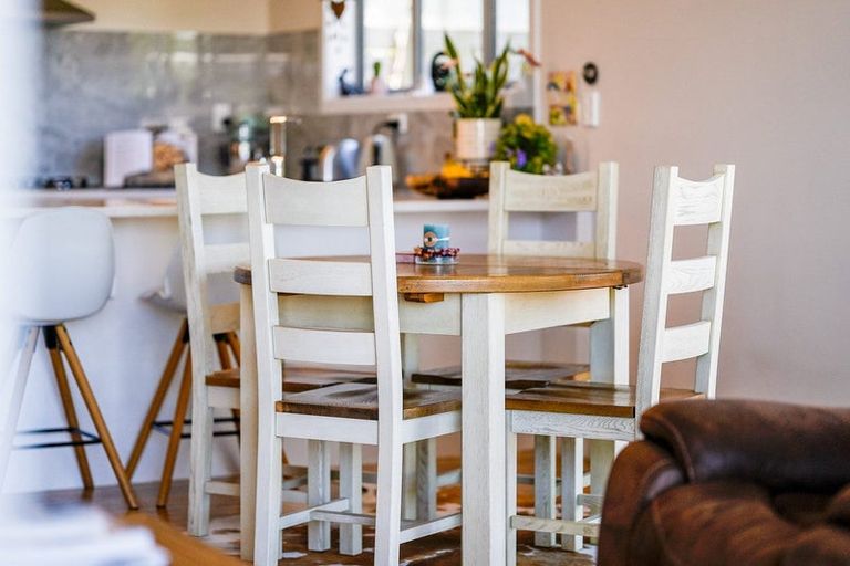 Photo of property in 21a Avion Terrace, Raumati Beach, Paraparaumu, 5032