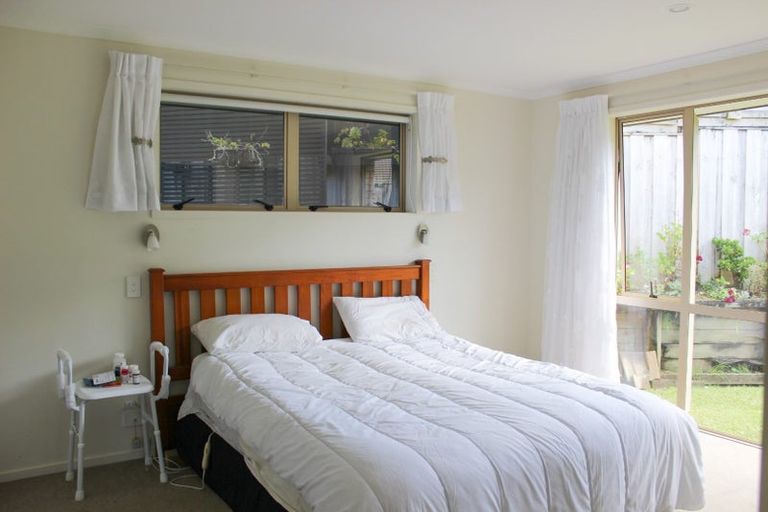 Photo of property in 2 Tieke Place, Horahora, Whangarei, 0110