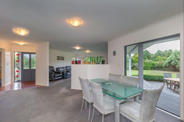Photo of property in 14 Pohutukawa Drive, Levin, 5571