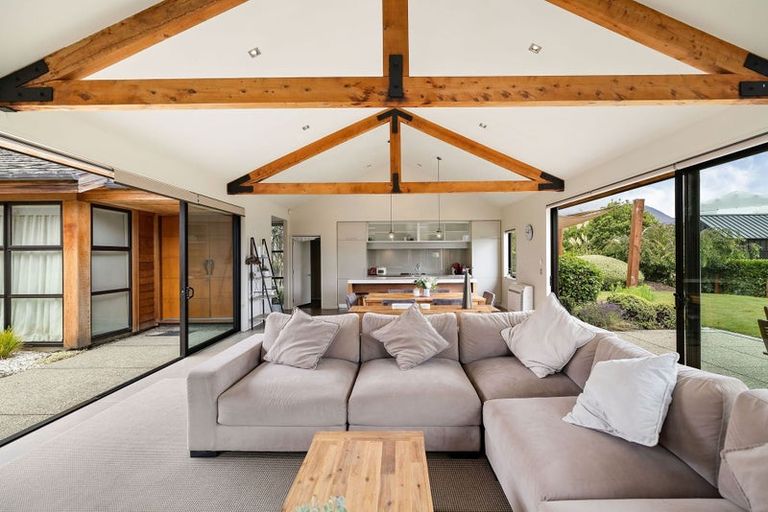 Photo of property in 5 Glengarry Court, Jacks Point, Queenstown, 9371